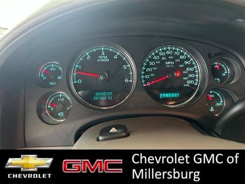 Used 2008 GMC Yukon XL SLT w/ SLT Preferred Equipment Group AWD/4WD image 15