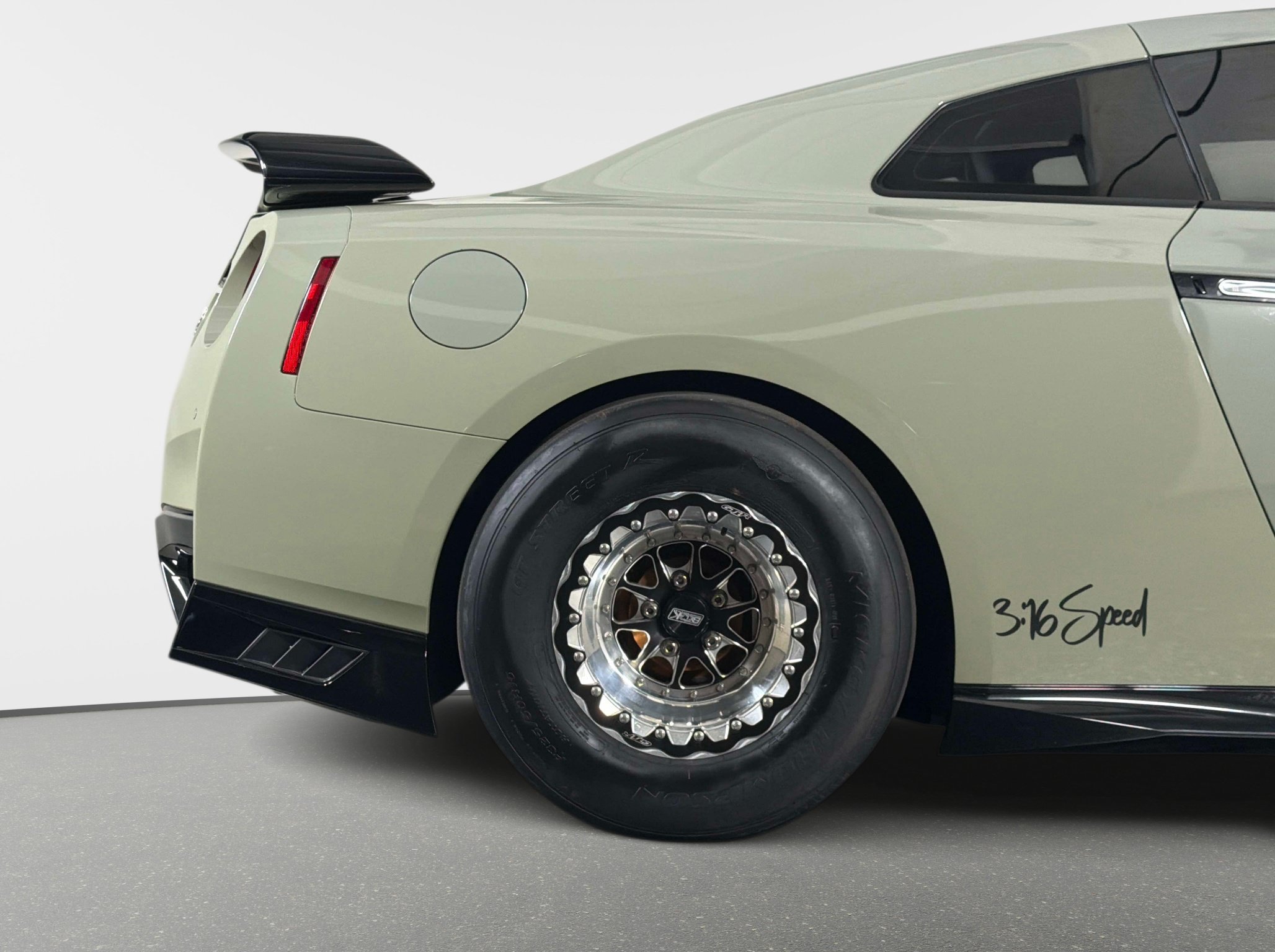 Used 2021 Nissan GT-R Premium AWD/4WD image 8