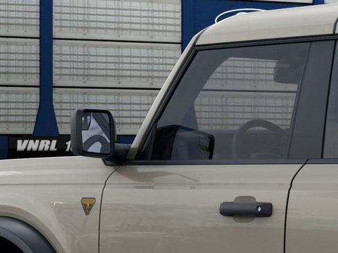 New 2025 Ford Bronco Badlands image 22