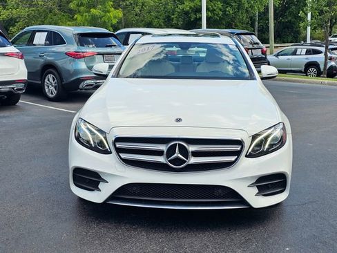 Certified 2017 Mercedes-Benz E 300 4MATIC image 4