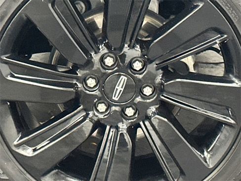 Used 2022 Lincoln Navigator Reserve image 5