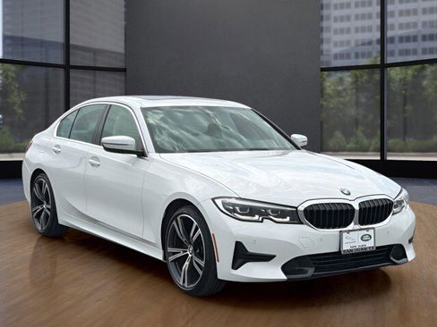Used 2021 BMW 330i Sedan w/ Driving Assistance Package RWD image 10