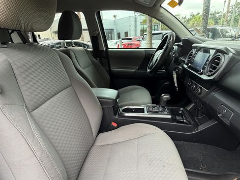 Used 2020 Toyota Tacoma SR w/ SR Convenience Package RWD image 45