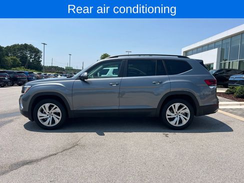 Used 2024 Volkswagen Atlas SE FWD image 3