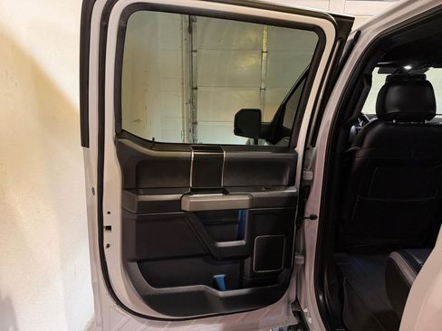 Used 2017 Ford F150 Raptor w/ Equipment Group 802A Luxury image 11