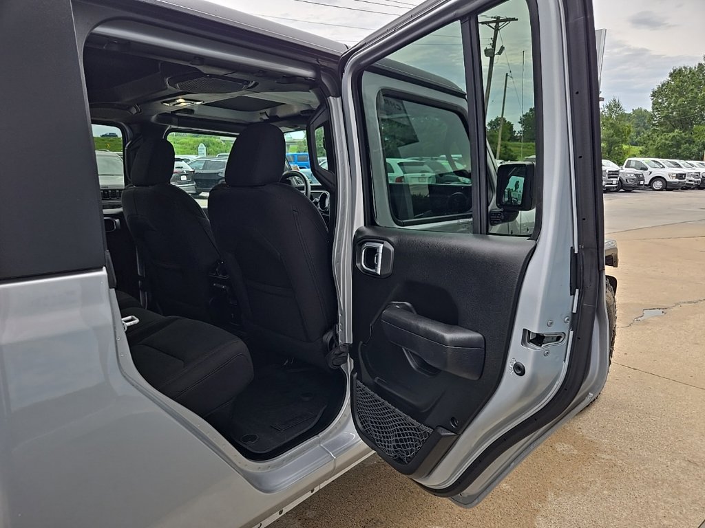 Used 2023 Jeep Gladiator Sport AWD/4WD image 80