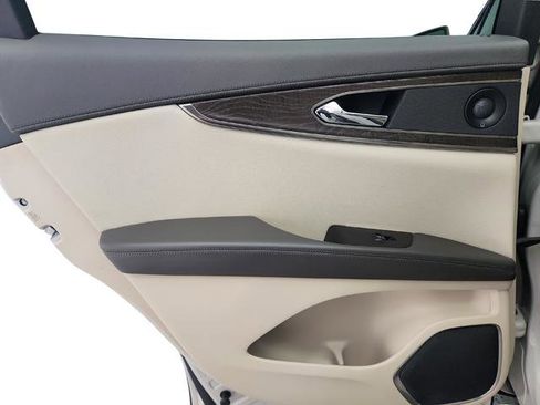 Used 2020 Lincoln Nautilus Reserve image 24