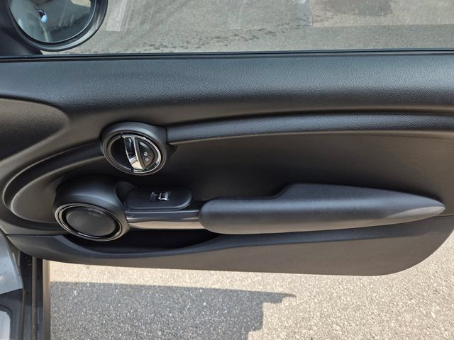 Used 2017 MINI Cooper 2-Door Hardtop FWD image 40