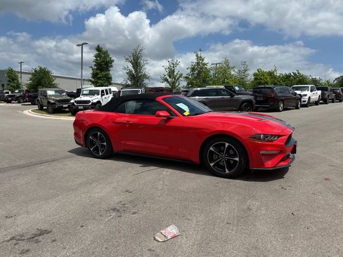 Used 2020 Ford Mustang Convertible image 13