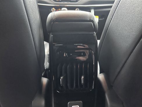 New 2026 Jeep Compass Latitude image 27