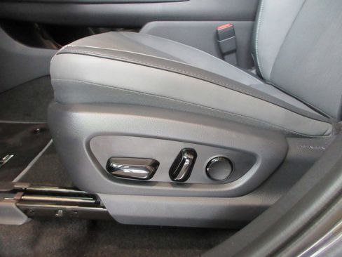 New 2026 Lexus RZ 450e AWD image 25