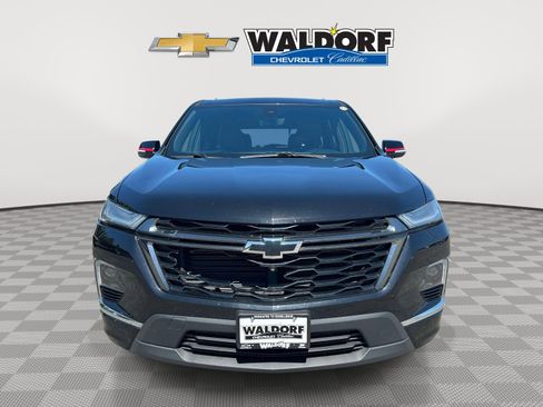 Used 2023 Chevrolet Traverse Premier w/ Redline Edition AWD/4WD image 2
