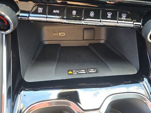 New 2026 Chevrolet Traverse LT image 34