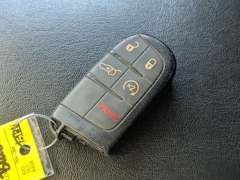 Certified 2021 Jeep Compass Latitude w/ Sun and Sound Group FWD image 30