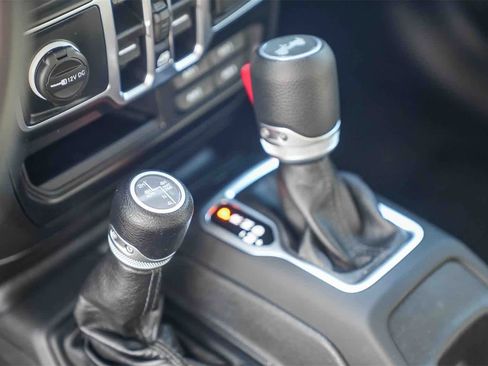 Used 2021 Jeep Wrangler Unlimited Sport image 18