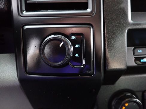 Used 2020 Ford F150 XL w/ Equipment Group 101A Mid AWD/4WD image 4