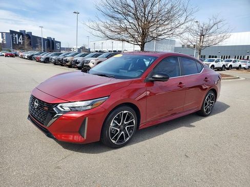 Certified 2024 Nissan Sentra SR w/ SR Premium Package FWD image 8