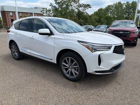 Used 2023 Acura RDX AWD w/ Technology Package image 2