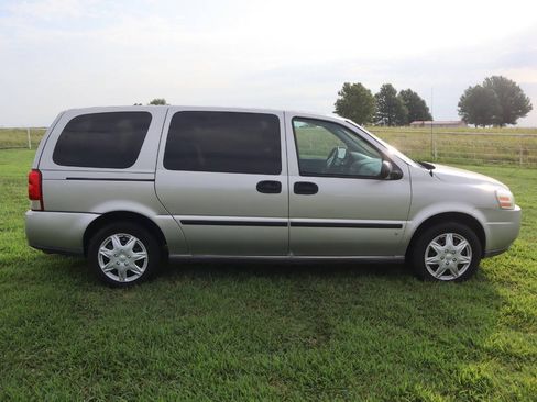Used 2006 Chevrolet Uplander LS w/ Climate Package FWD image 11