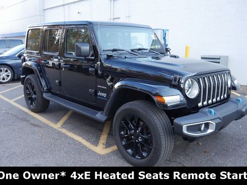 Used 2023 Jeep Wrangler Unlimited Sahara w/ Cold Weather Group image 2