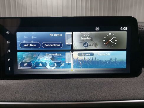 Certified 2025 Nissan Kicks SV image 21