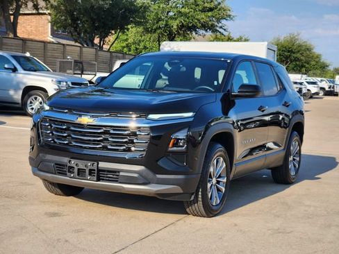 Used 2026 Chevrolet Equinox LT FWD image 11