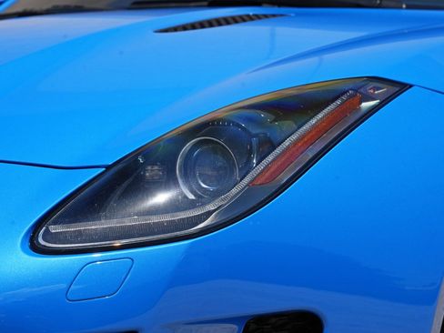 Used 2017 Jaguar F-TYPE S British Design Edition RWD image 49