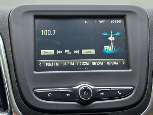 Used 2018 Chevrolet Equinox LT FWD image 32