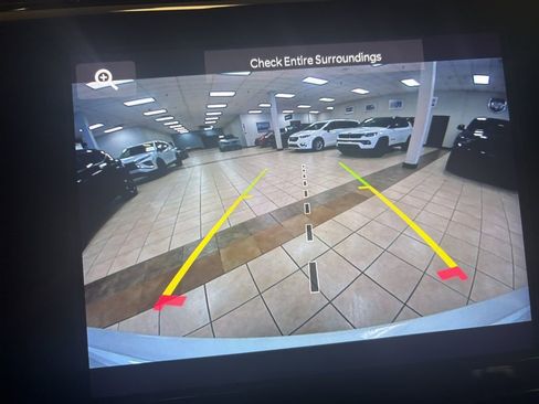 Used 2023 Jeep Grand Cherokee Altitude image 17