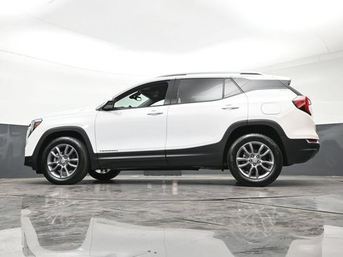 Used 2023 GMC Terrain SLT AWD/4WD image 25