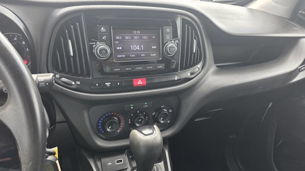 Used 2021 RAM ProMaster City Tradesman FWD image 21