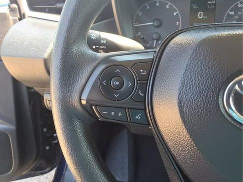 Used 2025 Toyota Corolla LE FWD image 16