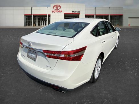 Used 2015 Toyota Avalon XLE image 5