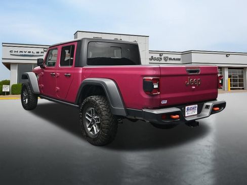 Used 2024 Jeep Gladiator Mojave w/ Convenience Group AWD/4WD image 3