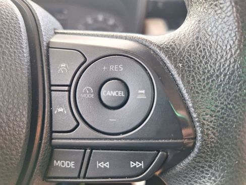 Used 2023 Toyota Corolla LE image 14