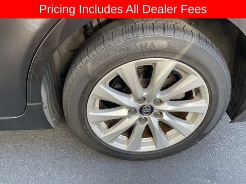 Used 2020 Toyota Camry LE FWD image 3