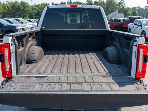 Used 2024 Ford F250 Lariat AWD/4WD image 13