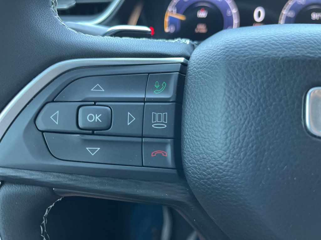 Used 2025 Jeep Grand Cherokee L Laredo RWD image 18