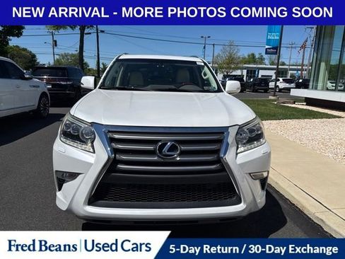 Used 2016 Lexus GX 460 Luxury AWD/4WD image 2
