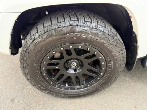 Used 2016 Toyota 4Runner Trail Premium AWD/4WD image 12