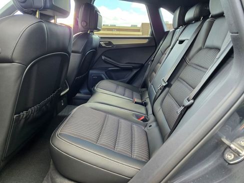 New 2026 Porsche Macan Turbo image 33