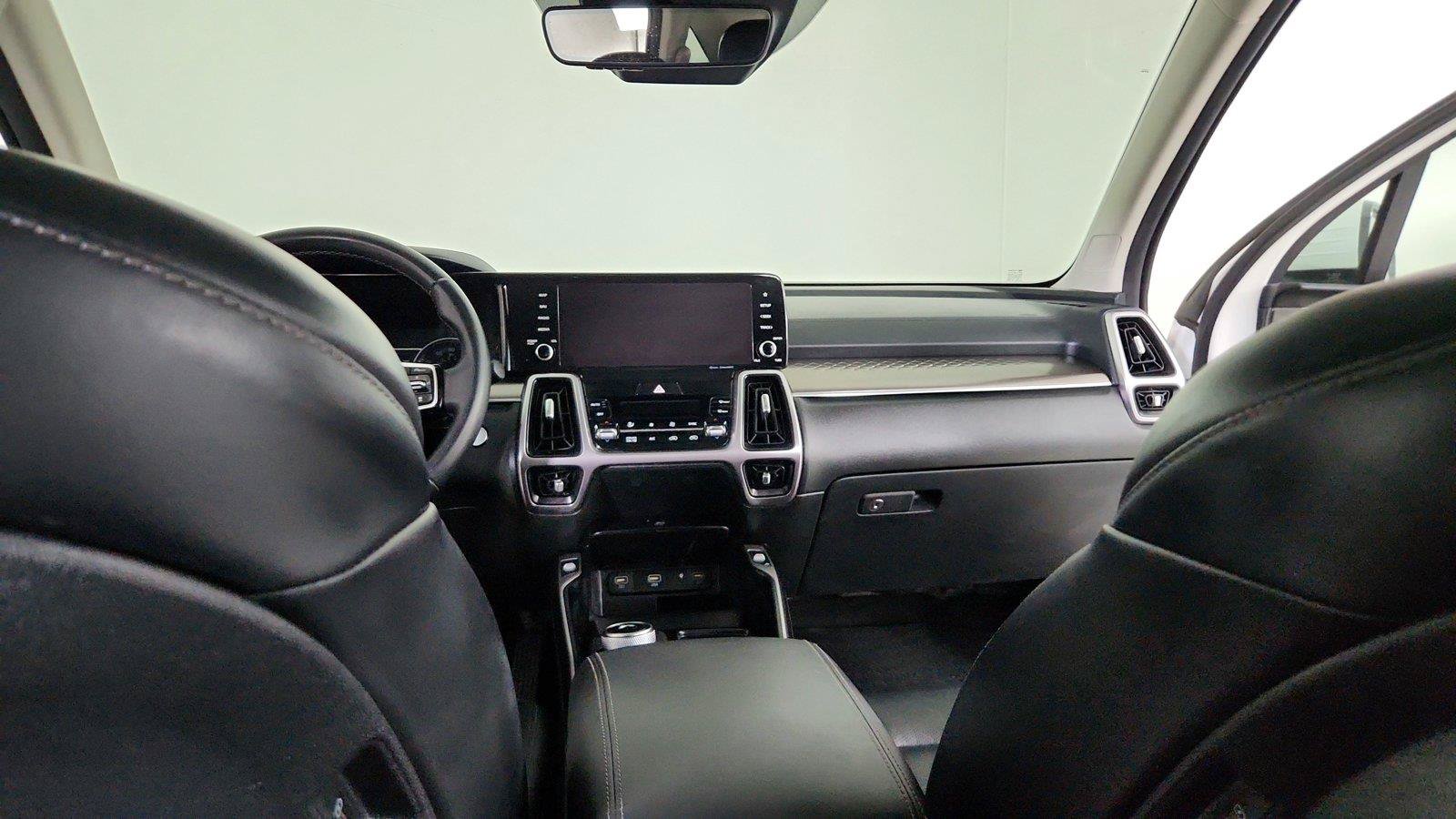 Used 2022 Kia Sorento EX w/ Panoramic Sunroof Package AWD/4WD image 21