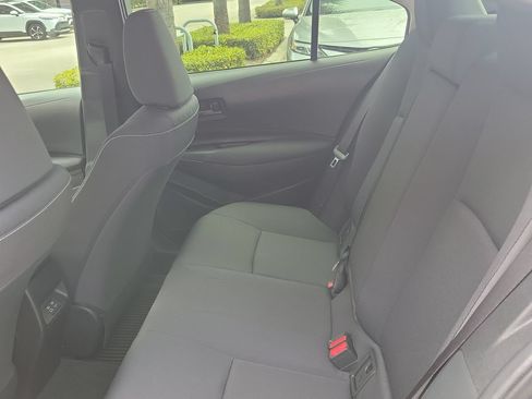 Used 2025 Toyota Corolla LE FWD image 11