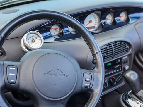 Used 2001 Chrysler Prowler image 28