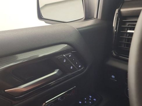 Used 2023 GMC Sierra 1500 AT4 w/ Technology Package AWD/4WD image 21