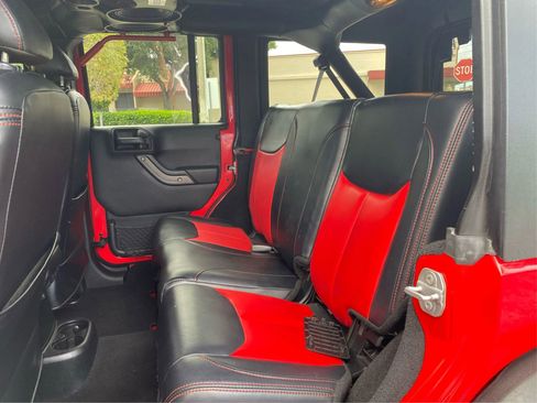 Used 2017 Jeep Wrangler Unlimited Sport w/ Quick Order Package 24S AWD/4WD image 10