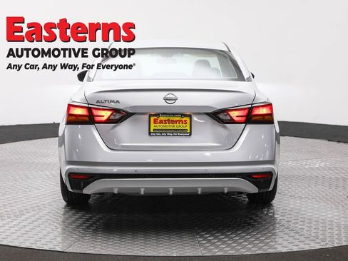 Used 2023 Nissan Altima 2.5 S image 6