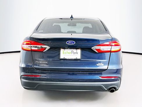 Used 2020 Ford Fusion SE image 7