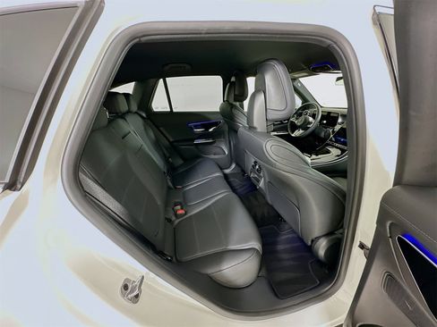 Certified 2025 Mercedes-Benz GLC 300 image 29