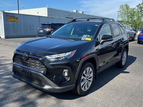 Used 2023 Toyota RAV4 XLE Premium AWD/4WD image 2
